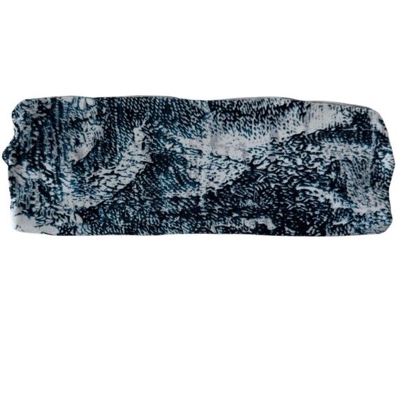 Lululemon Fringe Fighter Reversible Headband and Lululemon Uplifting Scrunchie - Picture 6 of 16